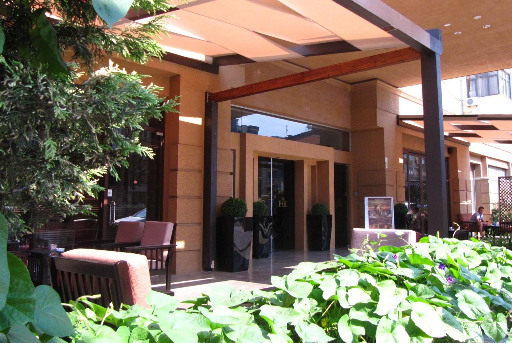 Hotel Doro City Тирана Экстерьер фото