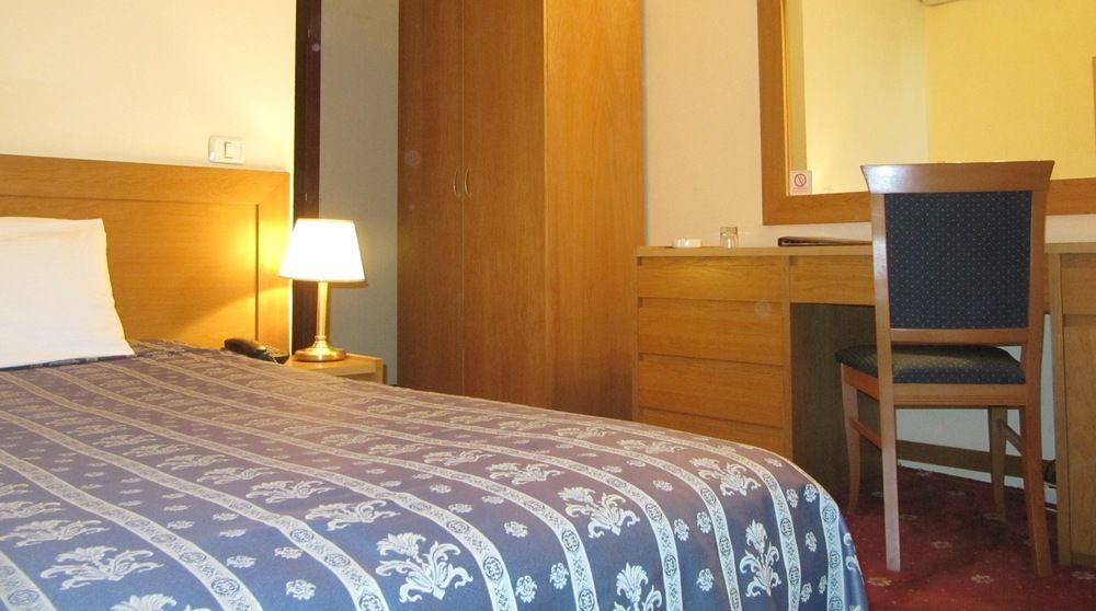 Hotel Doro City Тирана Экстерьер фото