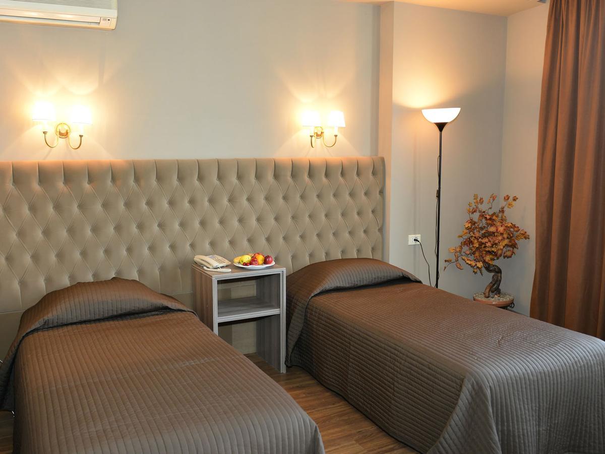 Hotel Doro City Тирана Экстерьер фото