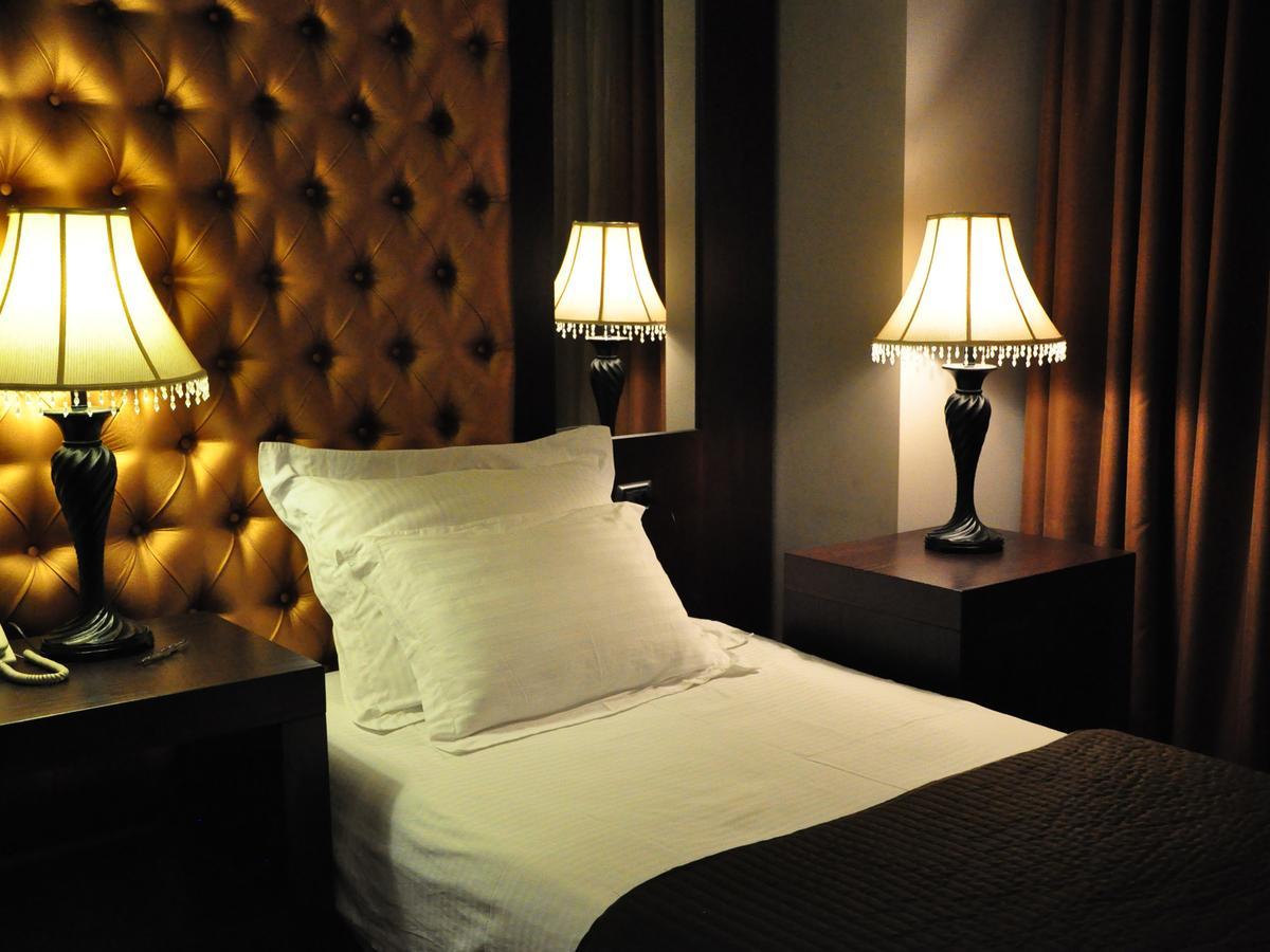 Hotel Doro City Тирана Экстерьер фото